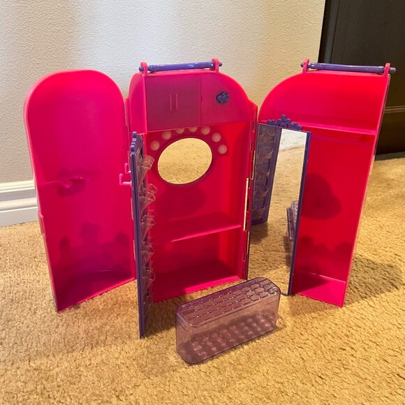 Barbie Traveling Closet & Vanity + Bench, Light-Up Mirror Tested Works 2000 - Picture 4 of 7